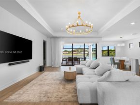 2715 Primrose Pl, Oakland Park FL 33309