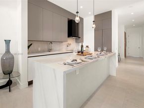 246 NE 6th Ave 302, Delray Beach FL 33483