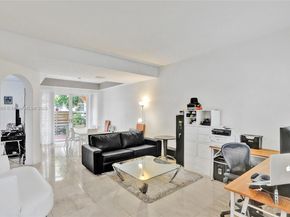 18450 NE 30th Pl, Aventura FL 33160