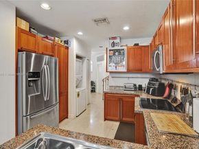 18450 NE 30th Pl, Aventura FL 33160