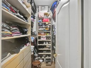 18450 NE 30th Pl, Aventura FL 33160