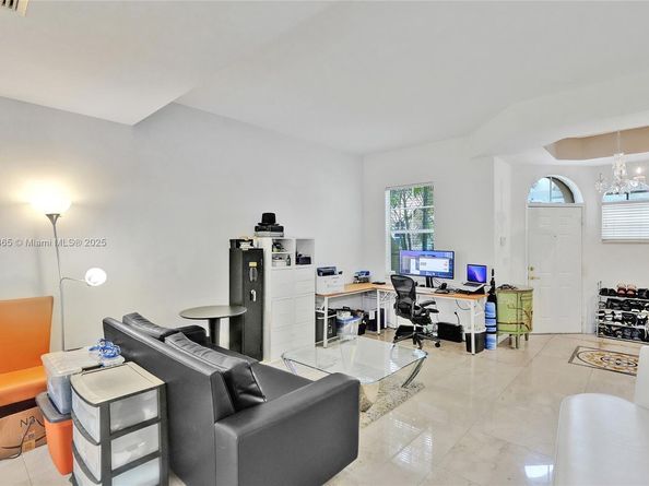 18450 NE 30th Pl, Aventura FL 33160