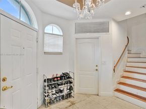 18450 NE 30th Pl, Aventura FL 33160