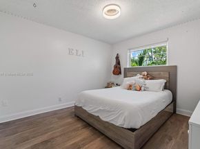 18266 NW 6th St, Pembroke Pines FL 33029