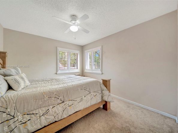 1653 SW 158th Ter, Pembroke Pines FL 33027