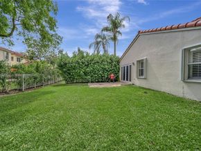 1653 SW 158th Ter, Pembroke Pines FL 33027