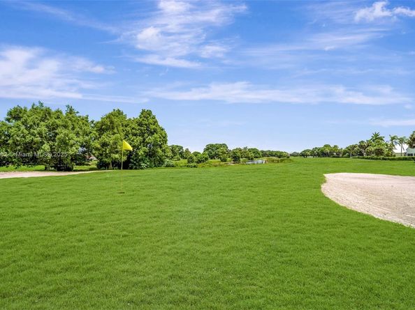 1653 SW 158th Ter, Pembroke Pines FL 33027