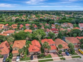 1653 SW 158th Ter, Pembroke Pines FL 33027