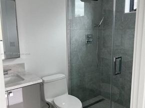 2 Hough Dr, Miami Springs FL 33166