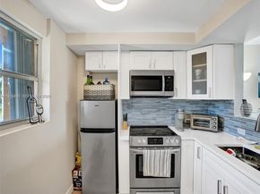 1777 SE 15th St 217, Fort Lauderdale FL 33316