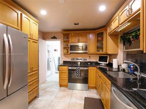6701 NW 6th St, Margate FL 33063