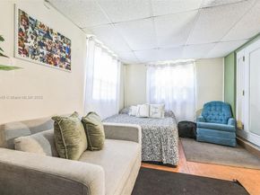6701 NW 6th St, Margate FL 33063