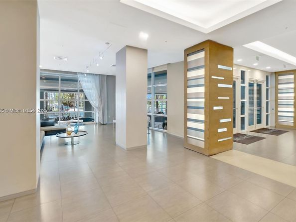 1900 N Bayshore Dr 3605, Miami FL 33132