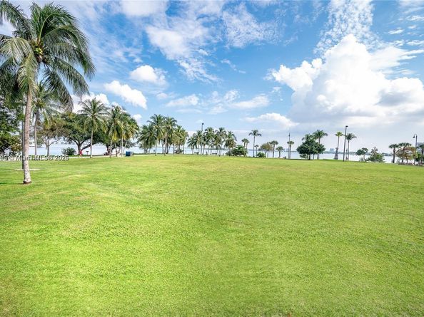 1900 N Bayshore Dr 3605, Miami FL 33132