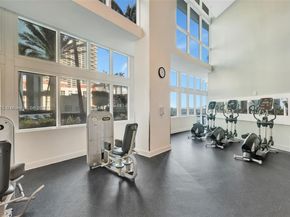 1900 N Bayshore Dr 3605, Miami FL 33132