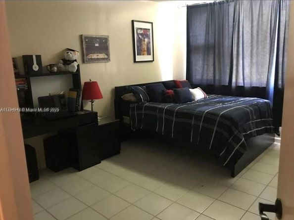 4400 Hillcrest Dr 215B, Hollywood FL 33021