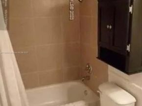 4400 Hillcrest Dr 215B, Hollywood FL 33021