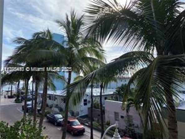 Undisclosed Address #A11795483, Hollywood FL 33019