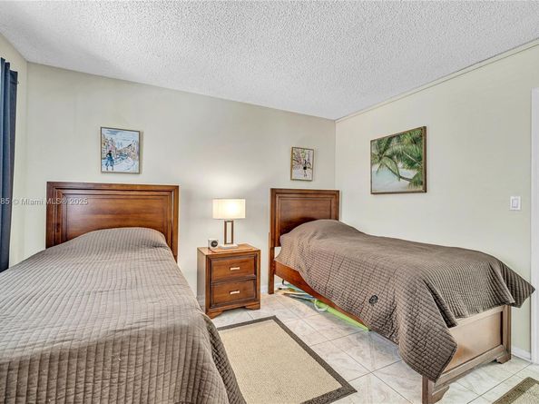 200 S Birch Rd 201, Fort Lauderdale FL 33316