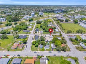 11824 SW 220th St, Miami FL 33170