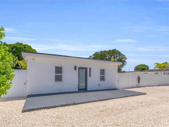 11824 SW 220th St, Miami FL 33170