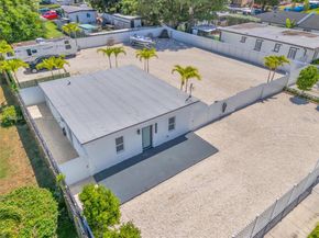 11824 SW 220th St, Miami FL 33170
