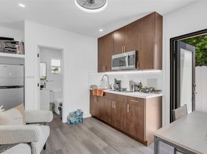11824 SW 220th St, Miami FL 33170