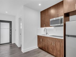 11824 SW 220th St, Miami FL 33170