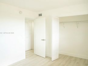 220 SW 9th Ave 306, Hallandale Beach FL 33009