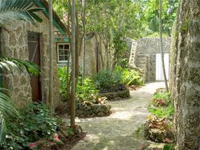 1301 Milan Ave Cottage # 4, Coral Gables FL 33134