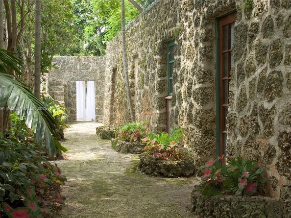 1301 Milan Ave Cottage # 4, Coral Gables FL 33134