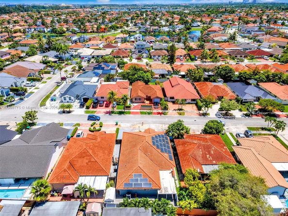 910 NW 133rd Ave, Miami FL 33182