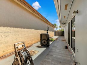 910 NW 133rd Ave, Miami FL 33182