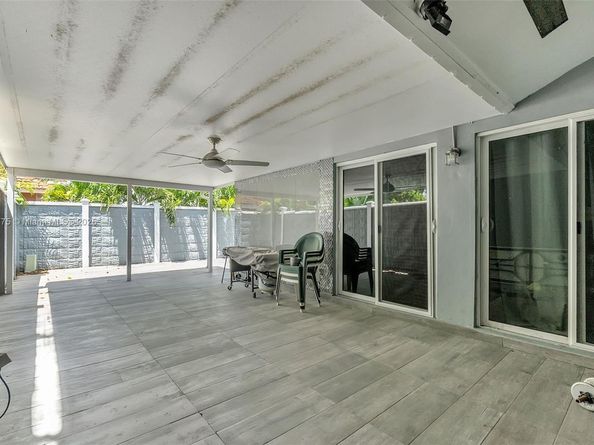 910 NW 133rd Ave, Miami FL 33182