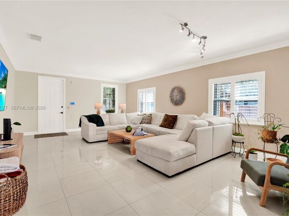 144 NE 32nd Ter, Homestead FL 33033