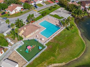 18662 NW 56th Ave, Miami Gardens FL 33055