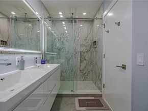 18662 NW 56th Ave, Miami Gardens FL 33055