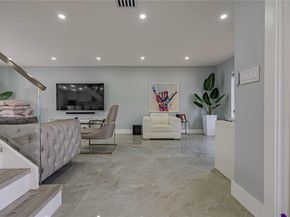 18662 NW 56th Ave, Miami Gardens FL 33055