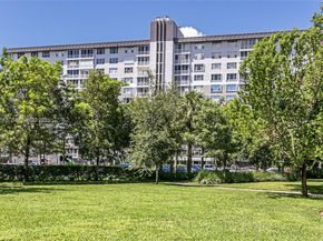 3850 Washington St 702, Hollywood FL 33021