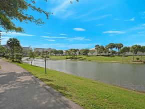 3850 Washington St 702, Hollywood FL 33021