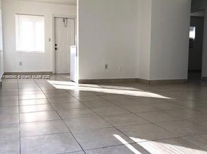 310 SW 10th Ter, Hallandale Beach FL 33009