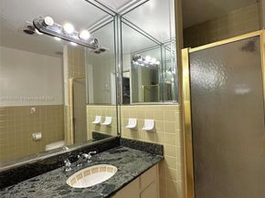 6707 Brookline Dr 6707, Hialeah FL 33015