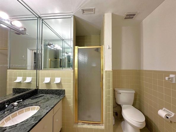 6707 Brookline Dr 6707, Hialeah FL 33015