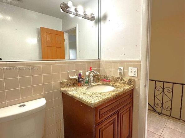 6707 Brookline Dr 6707, Hialeah FL 33015
