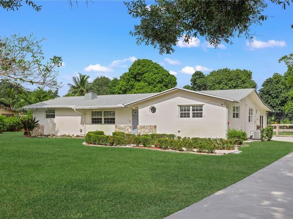 13791 SW 18th Ct, Davie FL 33325