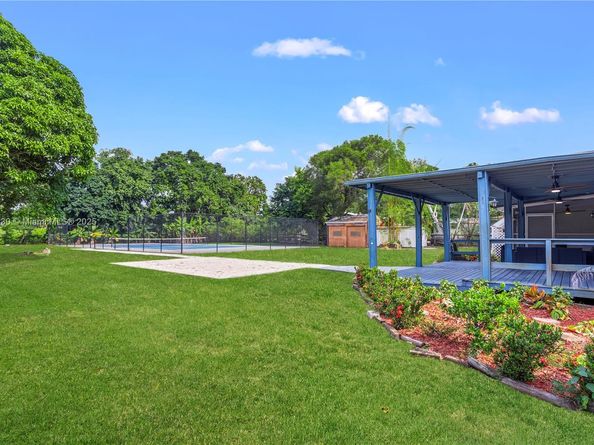 13791 SW 18th Ct, Davie FL 33325