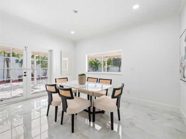 2764 NE 35th St, Fort Lauderdale FL 33306