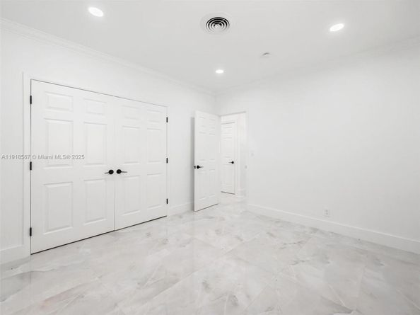 2764 NE 35th St, Fort Lauderdale FL 33306