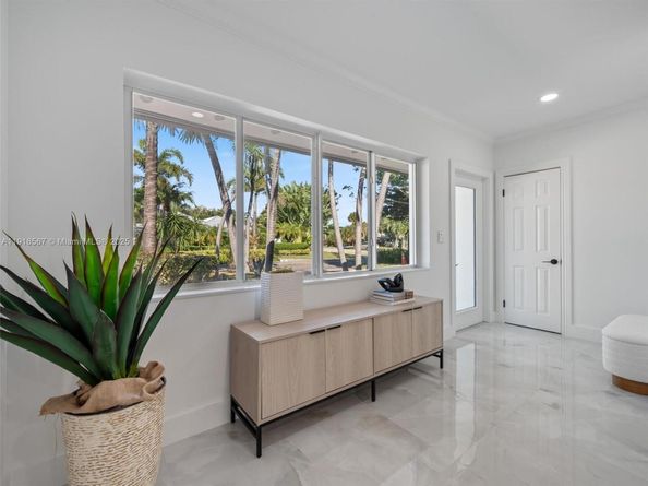 2764 NE 35th St, Fort Lauderdale FL 33306