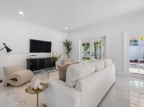 2764 NE 35th St, Fort Lauderdale FL 33306